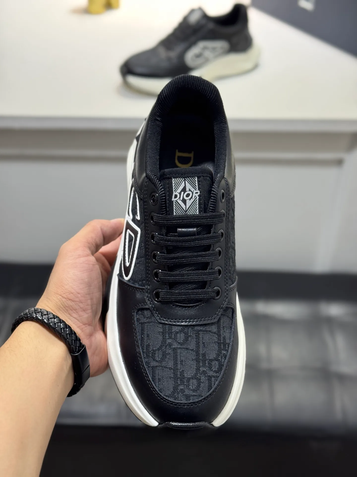 Men's shoes 💰440 [New style] 🐞🐞Original quality! Dior🔥Christan Dior (Dior) hot style [new style]⚠⚠️Top purchasing agent🔍🔍Men's HK counters are on sale simultaneously. Sole: The original sole is specially provided by the original factory. The exclusive movable molded sole is super comfortable. The original factory follows the order. 🔍🔍The high-quality multi-color splicing design is exquisite and unique. 💪Details determine the quality. We only make shoes with care. You can enter and leave the counter at will. Welcome to compare 🇮🇹 Size: 38-44 (45 customized